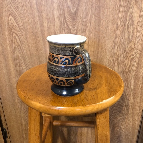 Mid Century Japan Hand Painted Pottery Mug - Picture 2 of 4